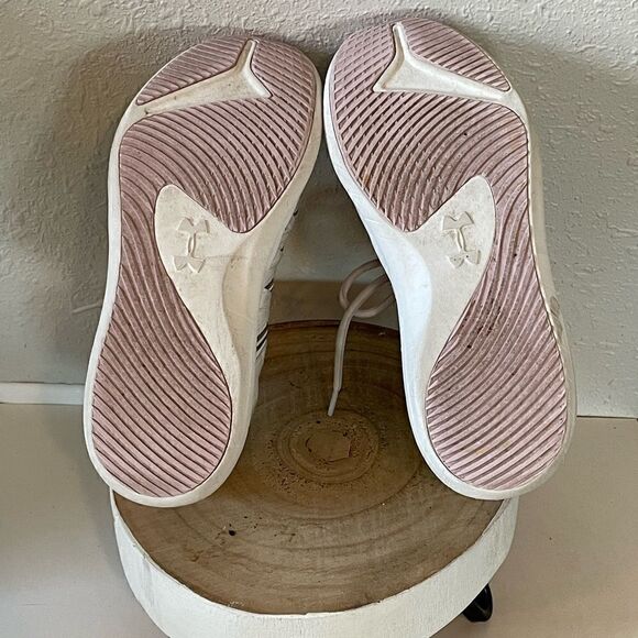 Pre-Loved Under Armour Youth Metallic Rainbow Sneakers Size 6Y - Picture 5 of 6